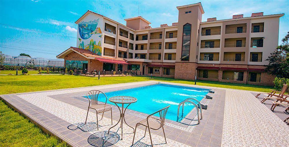 Famille Spa Resort Seogwipo Exterior photo